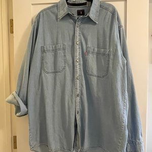 Levi’s red tab men’s denim shirt